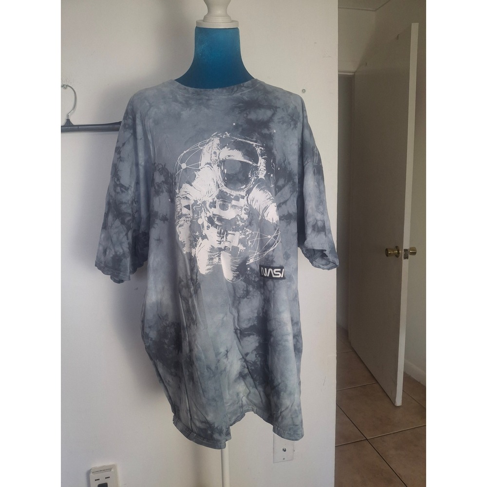 Hyper Space NASA Astronaut Tie Dye Graphic T-Shirt Grey Blue 2XL